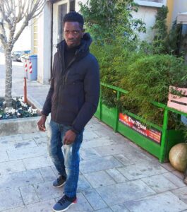 "Mia cognata vorrebbe venire in Sicilia con il figlio per capire, ma non ha i soldi"