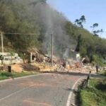 Esplosione a Lucca,un morto e 2 persone estratte vive da macerie
