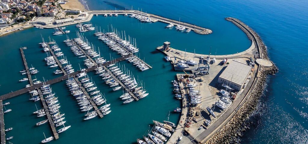 Il "re" maltese dei supermercati acquister&agrave; il porto di Marina di Ragusa