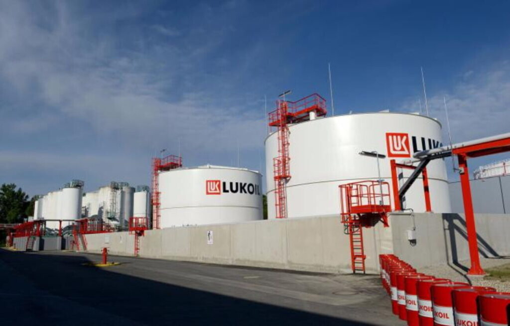 Lukoil Priolo, per i sindacati spettro chiusura sempre pi&ugrave; vicino