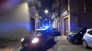Cadavere donna in cella frigorifera nel Brindisino