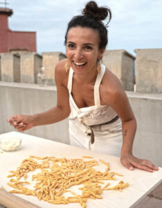 Dalla Sicilia a Milano laboratorio pasta per bimbi oncologici