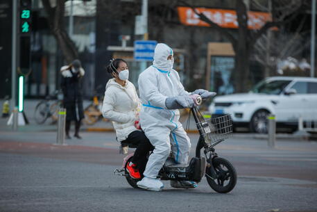 Covid: Cina, Guangzhou allenta misure dopo nuove proteste