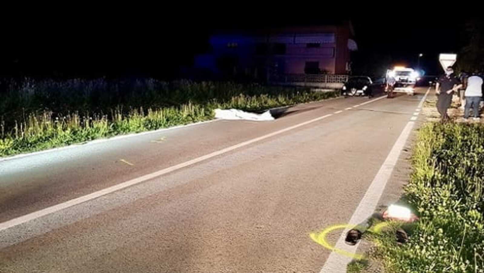 Camminava sul ciglio della strada, travolto e ucciso su Ispica-Rosolini