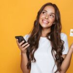 Ai commercianti costa di pi&ugrave; il contante che bancomat