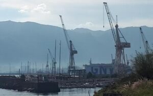 Incidenti lavoro: morto operaio ai Cantieri Navali Palermo