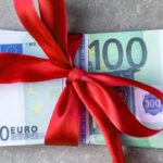 Tredicesima, quando arriva in busta paga per dipendenti pubblici e privati