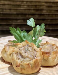 È Natale e a Scicli torna la tradizione delle ‘Mpanate e dei Pastizzi