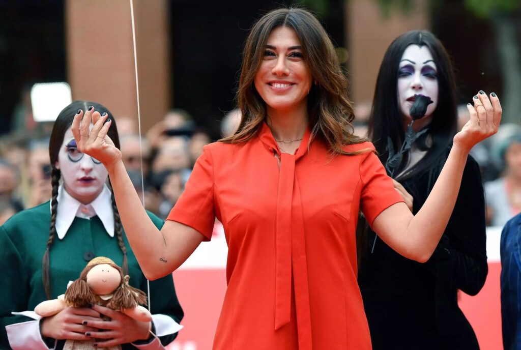 Virginia Raffaele da stasera nei teatri siciliani