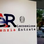 Agenzia delle entrate, se non siete bravi con internet, c'è un telefono