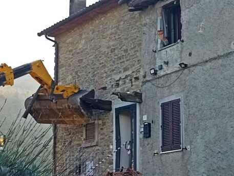 Uccide il vicino, gip convalida arresto e scarcera Mugnai