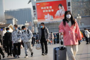 La Cina sospende i visti anche per i giapponesi