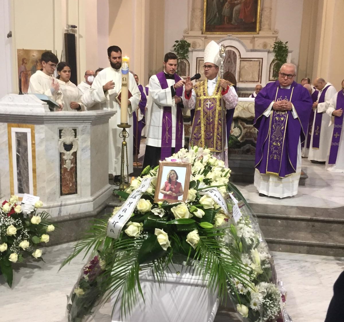 Acate, celebrati i funerali di Maria Carmela