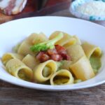 Pasta con il cavolfiore e il guanciale croccante