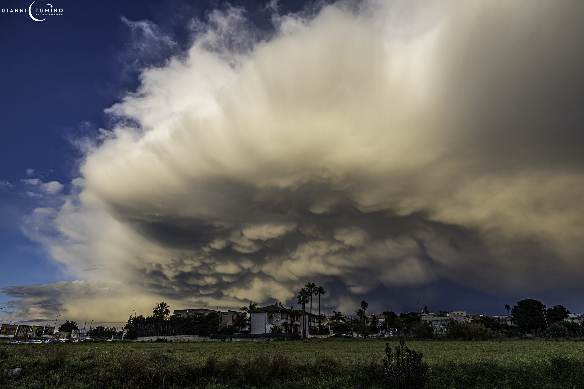 Le nuvole Mammatus a Santa Croce