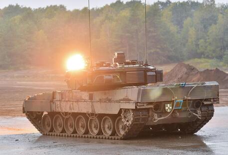 Polonia, chiederemo a Berlino ok a invio Leopard a Kiev