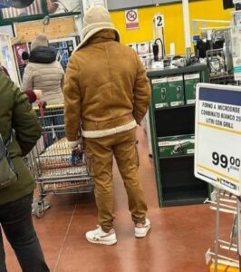 I meme e gli outfit alla Messina Denaro? Frattura tra etica ed estetica