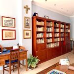 Acate, una preside in pensione ha donato 4000 libri