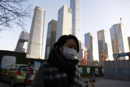 Cina:da lunedì stop restrizioni viaggi per Hong Kong e Macao