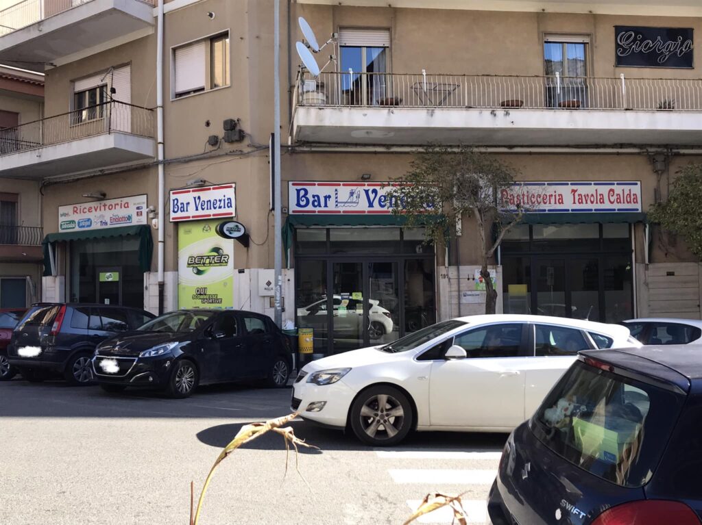 Chiude il bar Venezia a Ragusa, chiude Ragusa