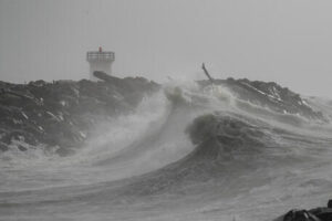 Maltempo: in arrivo venti di burrasca e neve a basse quote