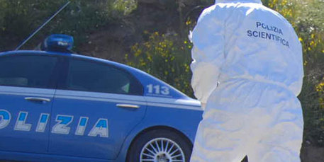 Ferito con due colpi di pistola alle gambe,ricoverato a Siracusa