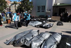 Sisma: il numero dei morti supera i 16