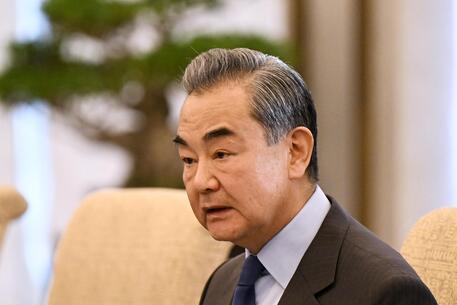 Cina: missione di Wang Yi in Italia, Francia e Russia