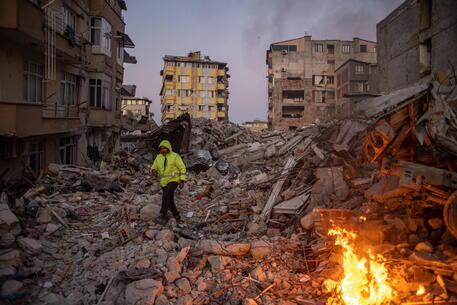 Sisma: bilancio vittime sale a oltre 36mila in Turchia Sisma: bilancio vittime sale a oltre 36mila in Turchia