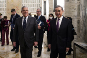 Wang a Tajani, pronti a più import prodotti made in Italy