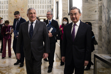 Wang a Tajani, pronti a più import prodotti made in Italy