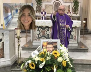 Diego e Larissa, celebrati i funerali