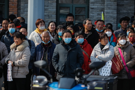 Covid: Cina a Usa, basta politicizzare l’origine del virus