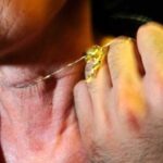Comiso, rapina in casa un'anziana della collanina d'oro, preso