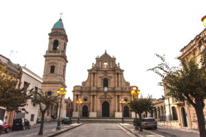 Ispica, si presenta il libro di Paolo Nifosì "La Basilica dell'Annunziata"