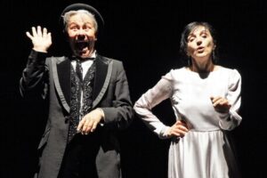 Risate di gioia Storie di gente di teatro in scena al Biondo