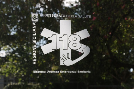 Sfruttamento dei dipendenti, inchiesta sul 118 a Siracusa