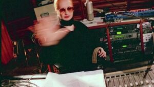 Mina pubblica album inediti: 'Ti amo come un pazzo', duetto con Blanco