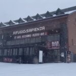 Altro che primavera, sull'Etna è tornata la neve