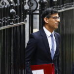 Gb: Sunak indagato per conflitto d'interessi