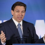 Carcere in Florida vicino a Disneyland, provocazione di DeSantis