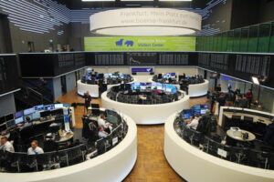 Borsa: l'Europa parte positiva, Francoforte +0,33%