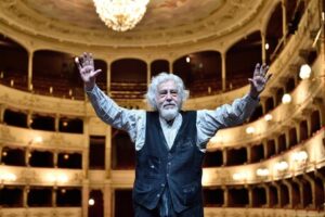 Glauco Mauri porta in scena Manfred e la poesia dei sentimenti
