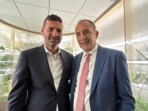 Riccardo Schininà insieme al PD al sit in per l'aeroporto di Comiso