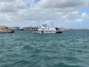 Naufragio all'Asinara, trovato un cadavere in mare