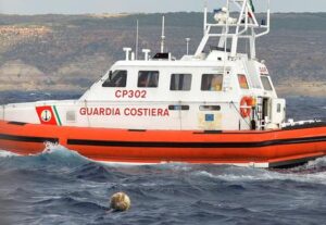 Altro naufragio al largo Lampedusa, 42 salvi e 3 dispersi