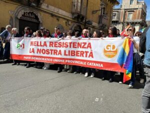 25 aprile: corteo a Catania, tanti i giovani