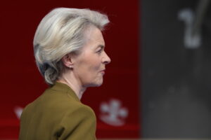 Von der Leyen, 'Ue eroga altri 1,5 miliardi all'Ucraina'