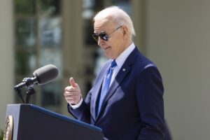 I repubblicani contro Biden, 'è sconnesso dalla realtà '