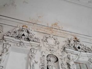 Infiltrazioni d'acqua minacciano stucchi Serpotta in oratorio a Palermo